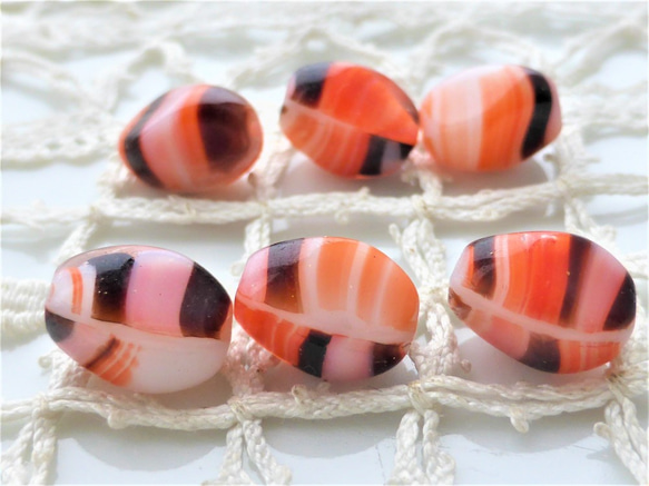 ヴィンテージチェコビーズVintege Czech Glass Beadsオレンジ系レトロ縞６個 1枚目の画像