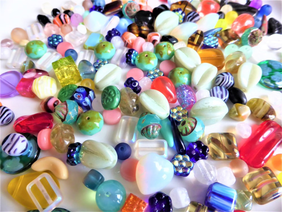 おすすめチェコビーズmix　Czech Glass Beads ２０ｇ 1枚目の画像