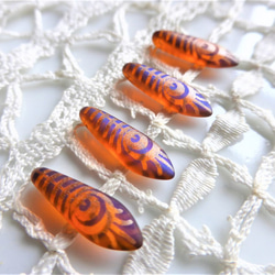 孔雀　ダガー　オレンジ紺　チェコビーズ　Czech Glass Beads ４個 2枚目の画像