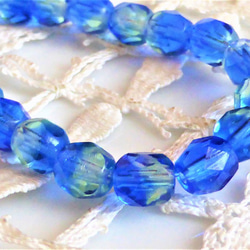 FP ブルー淡い黄緑　チェコビーズCzech Glass Beads８個 2枚目の画像