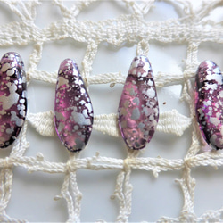 ソフトダガー　紫雪Czech Glass Beads６個 1枚目の画像