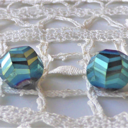 新切割、新設計藍色捷克玻璃珠（2 顆） 第1張的照片