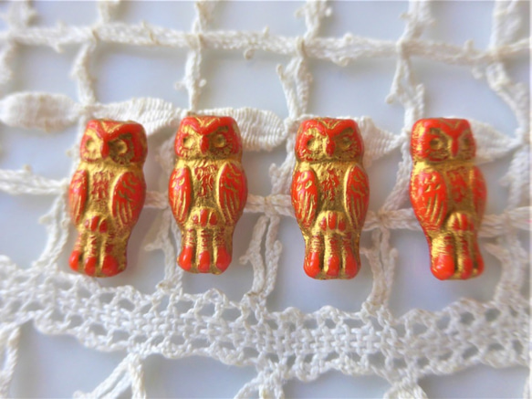 フクロウ赤ゴールド　チェコビーズ　Czech Glass Beads４個 1枚目の画像