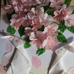 和紙の折り紙フラワー(うさぎと桜②) 1枚目の画像