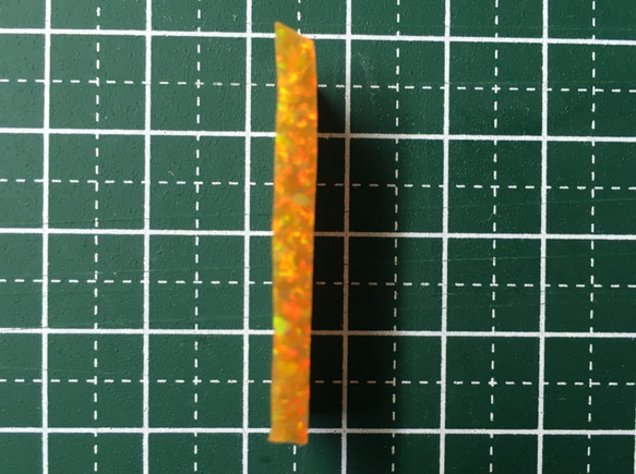 ハイブリッドオパール〈人工オパール〉樹脂含浸タイプ/端材　オレンジ/赤斑 2枚目の画像