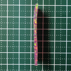 ハイブリッドオパール〈人工オパール〉樹脂含浸タイプ/端材　パープル/オレンジ斑 2枚目の画像