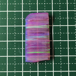 ハイブリッドオパール〈人工オパール〉樹脂含浸タイプ/端材　パープル/緑斑　 3枚目の画像