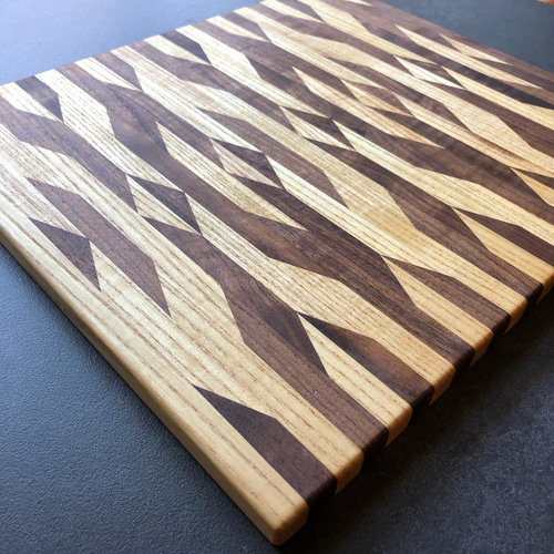 寄木カッティングボード 無垢材 サイズ18×29.5センチ まな板