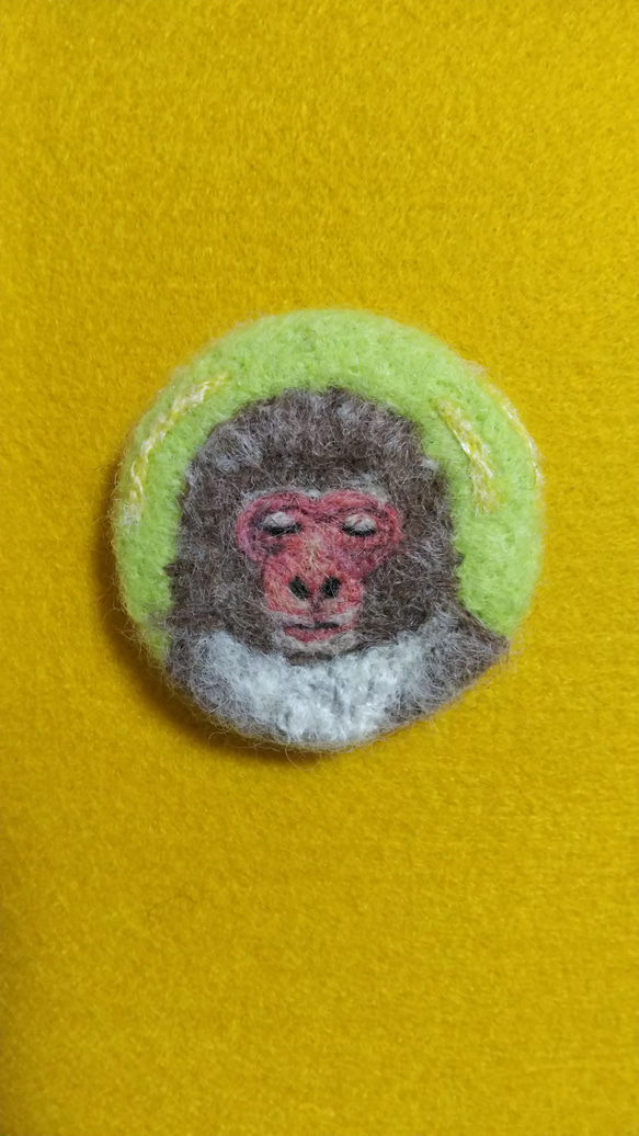 羊毛フェルト ブローチ 猿 サル 日本猿 1枚目の画像