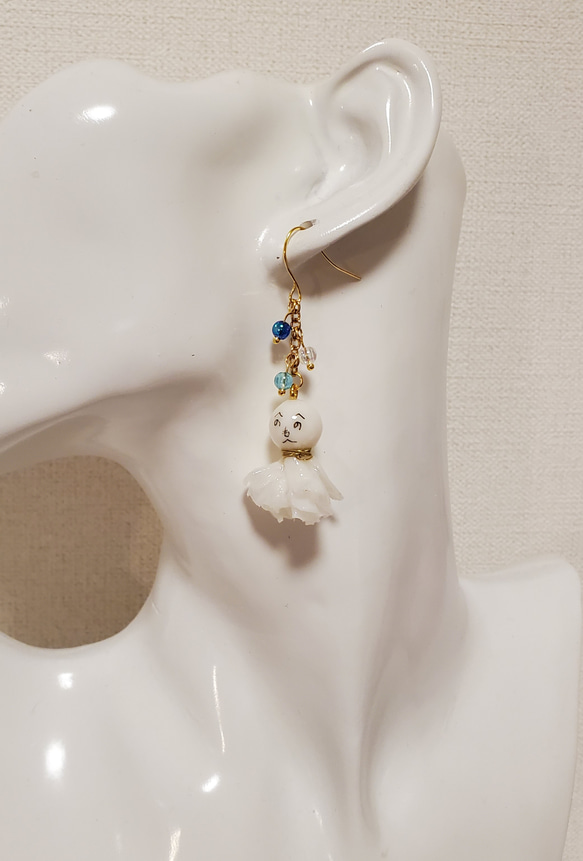 てるてる坊主のピアス てるてる坊主ピアス／イヤリング ピアス（その他） ふかふか工房 通販