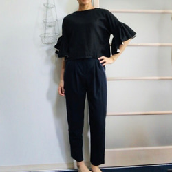 【受注生産】シワになりにくいリネン100% ボリューム袖のデザインブラウス  黒 7枚目の画像