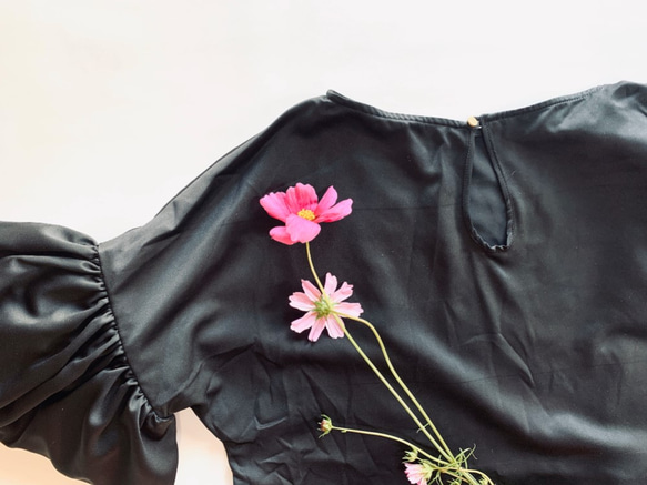 [SALE] 絨面革拉絲啞光光澤緞面捲袖襯衫黑色 第10張的照片
