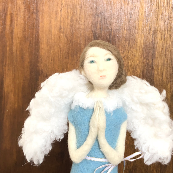 羊毛フェルト ドール 水色の天使様 7枚目の画像