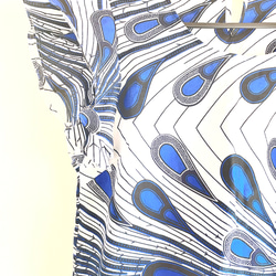 SALEクジャク柄のヒラヒラ袖ブラウス&ゴムギャザースカートのセットアップ『ハッピーファブリックアフリカンプリント』 7枚目の画像