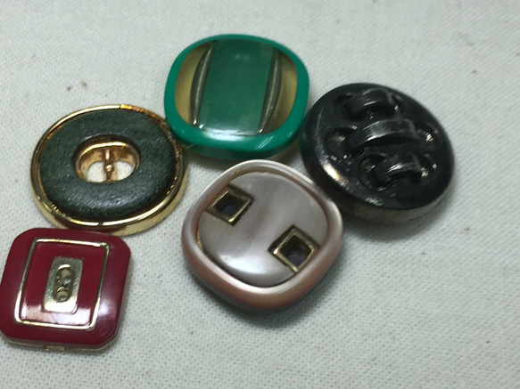 昭和レトロボタン5種2 2枚目の画像