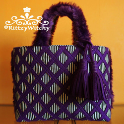 【受注生産】紫ファーが可愛い冬の刺し子風トートバッグ（菱さし模様） 1枚目の画像