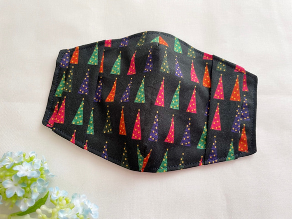 クリスマスイルミネーションの不織布が見えるマスクカバー☆冬マスク⭐︎高島縮 2枚目の画像