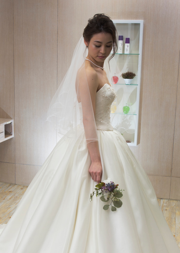 ﾙﾘｱﾝ セパレート ウェディングドレス 大人可愛いプリンセスラインドレス　チュール＆パール・スパンコール刺繍 結婚式 6枚目の画像