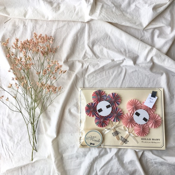 お花の ロゼット フォトプロップス 単品　月齢カード マンスリーカード　席札　出産祝い　飾り 6枚目の画像