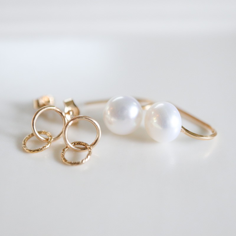 【Creema限定】14kgf/小さなピアス(W)×淡水パールpetitピアスのお得な2点セット