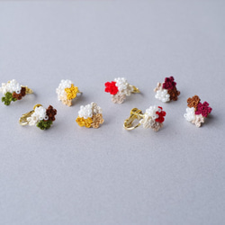 【May 14】小さなお花たちとパールビーズのイヤリング／ピアス〈ショートケーキ〉 10枚目の画像