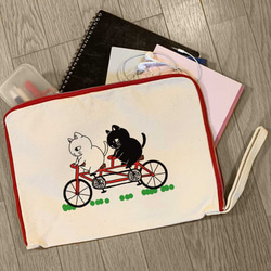 キャンバスクラッチバッグ　猫郎雑貨店　二匹乗り自転車の猫郎 1枚目の画像