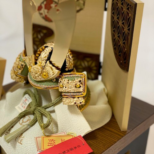 新商品 五月人形 松刀（しょうとう）麻の葉月に雲収納兜飾り 五月人形