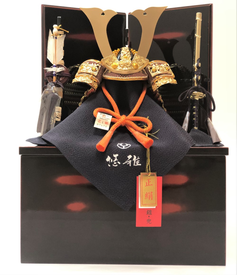 新商品　五月人形　成上５号曙塗収納飾り