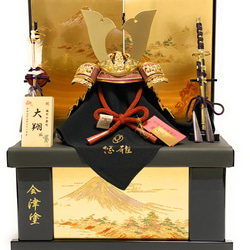 五月人形　朱坂6号兜金富士収納飾り 1枚目の画像