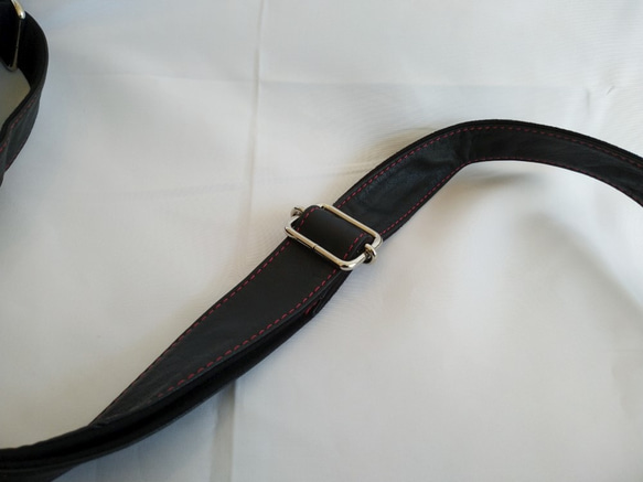 □日本製オールレザーショルダーバッグ抜群の軽さSHOW軽井沢オリジナル。送料無料 