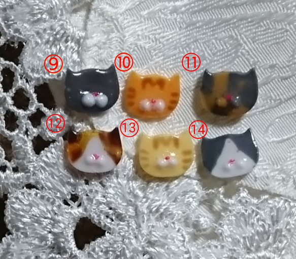 おくちぷっくり猫ピアス 3枚目の画像