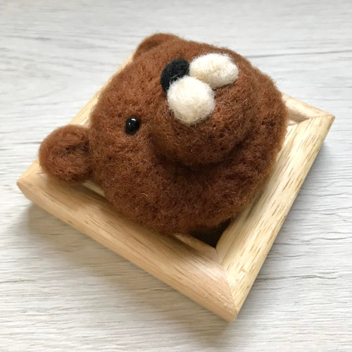 羊毛フェルト☆ぷっくりくまさん壁かけルームプレート 壁掛けラック