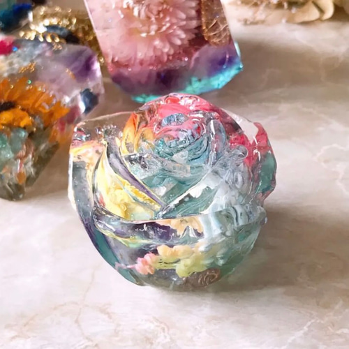 ローズinローズ レインボーローズ その他インテリア雑貨 𝓝𝓪𝓝𝓪𝓛𝓪