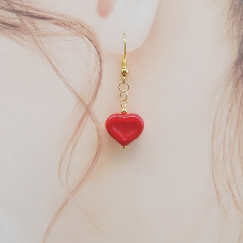 ハート.＆ハート.～レッドマーブル ピアス／イヤリング ピアス