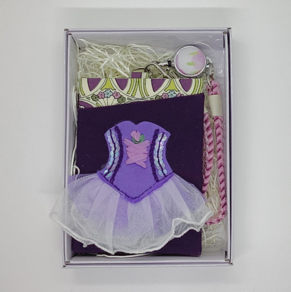 バレエパスケース【紫・リラの精】バレリーナへのプレゼントや発表会の贈り物、記念品に(pu03) 5枚目の画像