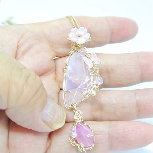 【菜々美ママさん】エンジェルオーラ水晶✕アメジストのユニコ形オルゴ☆他１点 お値引き価格 瀬織津姫の桜のアンダラクリスタル エンジェル