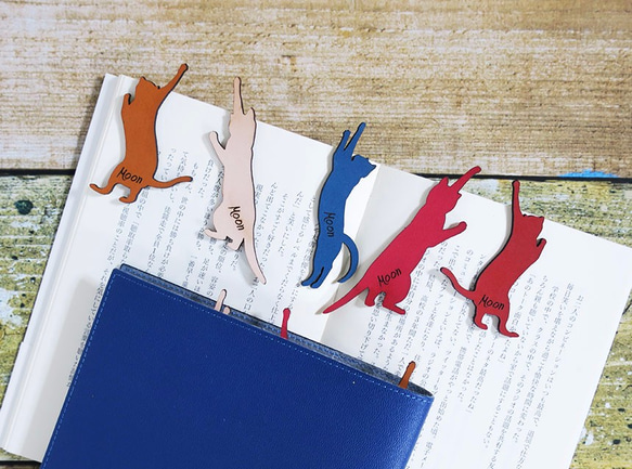 ☆猫ちゃん選べる☆手だし猫ちゃんの革しおり 1枚目の画像