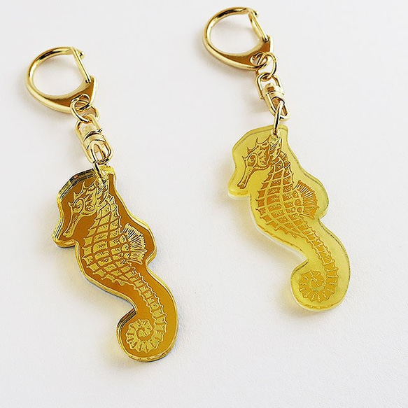 スタイリッシュ タツノオトシゴ・キーホルダー☆選べるゴールド系2色