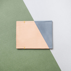 バイカラー グレー×ナチュラル) ヌメ革 薄型 パスケース 定期入れ カードホルダー グレー + ナチュラル 4枚目の画像