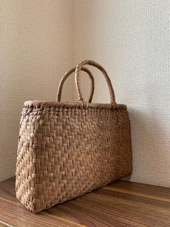 山葡萄　山葡萄かごバッグ　手作り　山葡萄籠バッグ　網代編み　定番　内布あり 