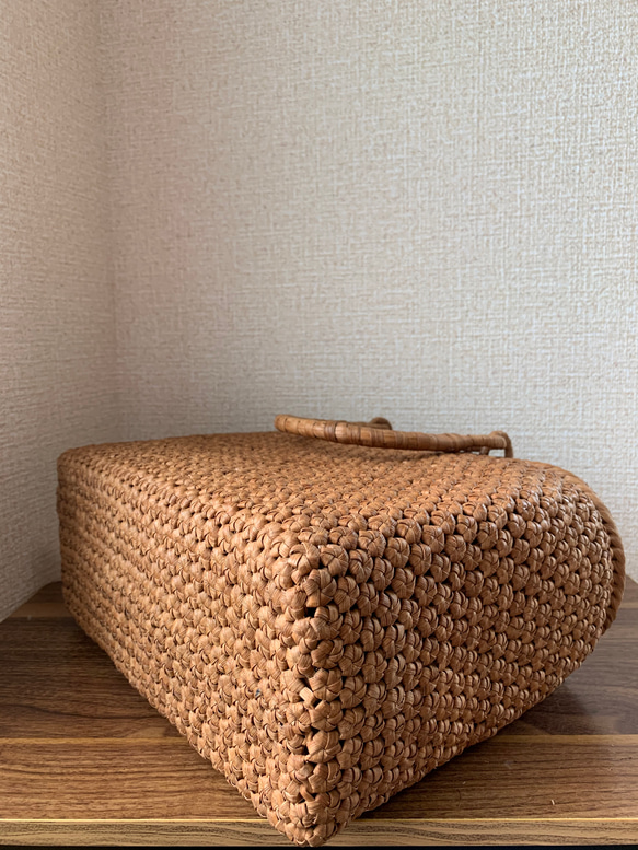 山葡萄　山葡萄籠バッグ　手作り　山葡萄かごバッグ　内布付き、小粒花編み 