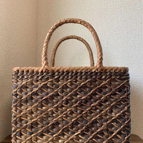 胡桃と山葡萄 くるみかごバッグ 山葡萄かごバッグ 手作り 胡桃籠バッグ