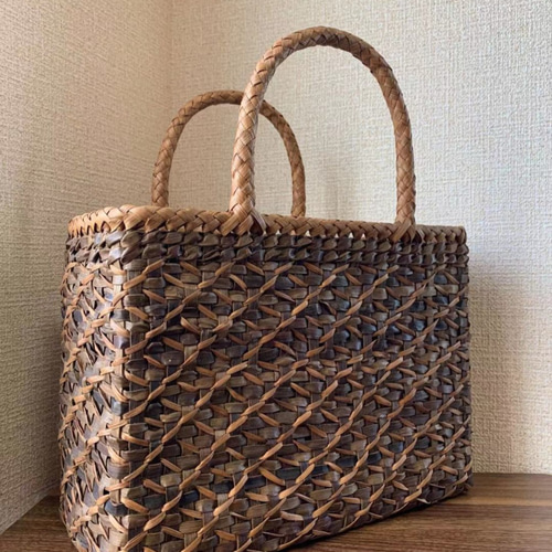 胡桃と山葡萄 くるみかごバッグ 山葡萄かごバッグ 手作り 胡桃籠