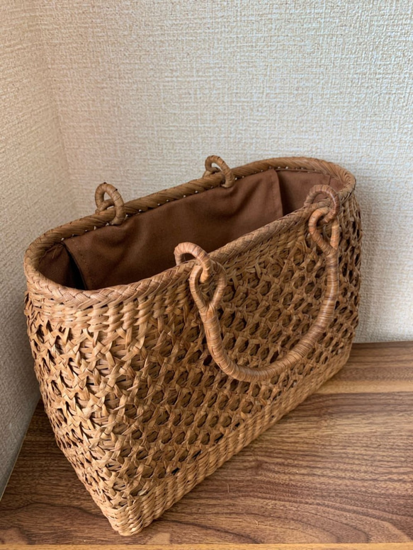 山葡萄　山葡萄籠バッグ　手作り　山葡萄かごバッグ　二重編み　内布あり 山葡萄　山葡萄籠バッグ　手作り　山葡萄かごバッグ　二重編み　内布あり LWH1955401655(15000円)