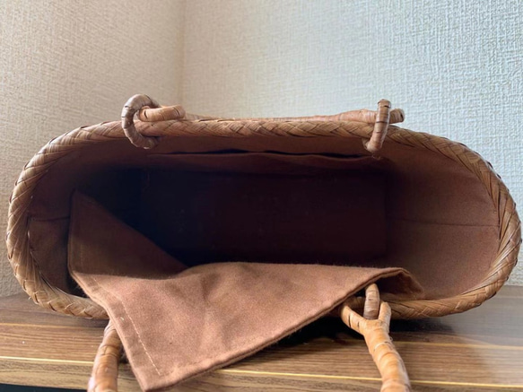 山葡萄　山葡萄カゴバッグ　内布付き　山葡萄籠バッグ　乱れ編み、三つ編み 4枚目の画像
