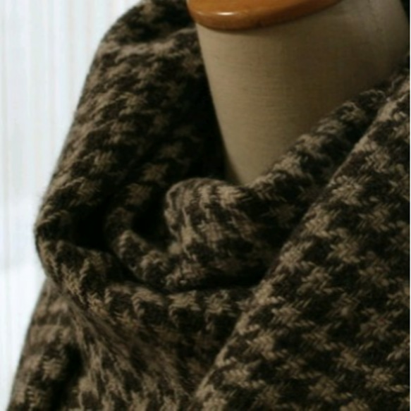LINENGIRLの手紡ぎ手織り 千鳥格子のショール 6枚目の画像