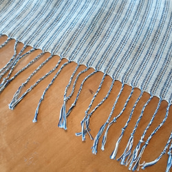 LINEN GIRLの手織り 本藍染の爽やか夏空木綿のストール 5枚目の画像
