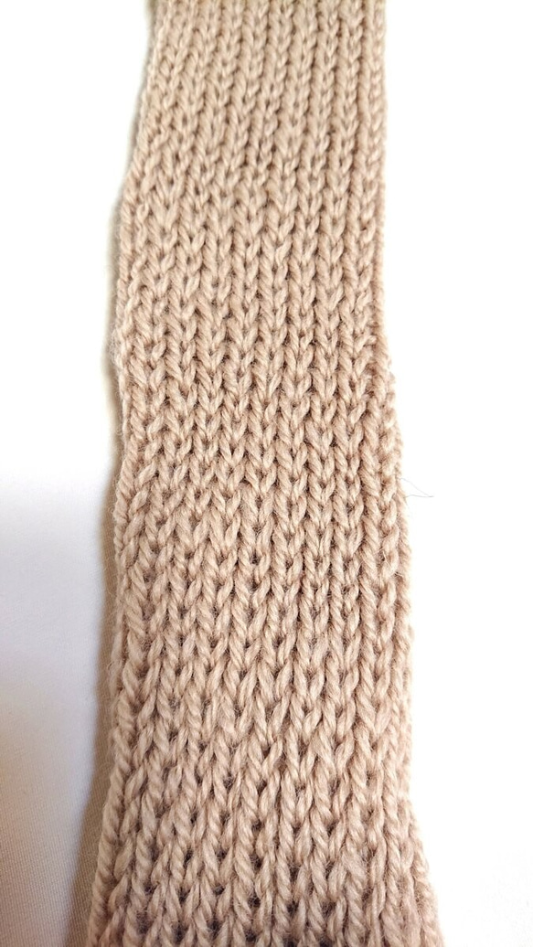 レッグウォーマー ウール100％ 手編み　やっぱりウールは肌触りが良く暖かい！K470 4枚目の画像