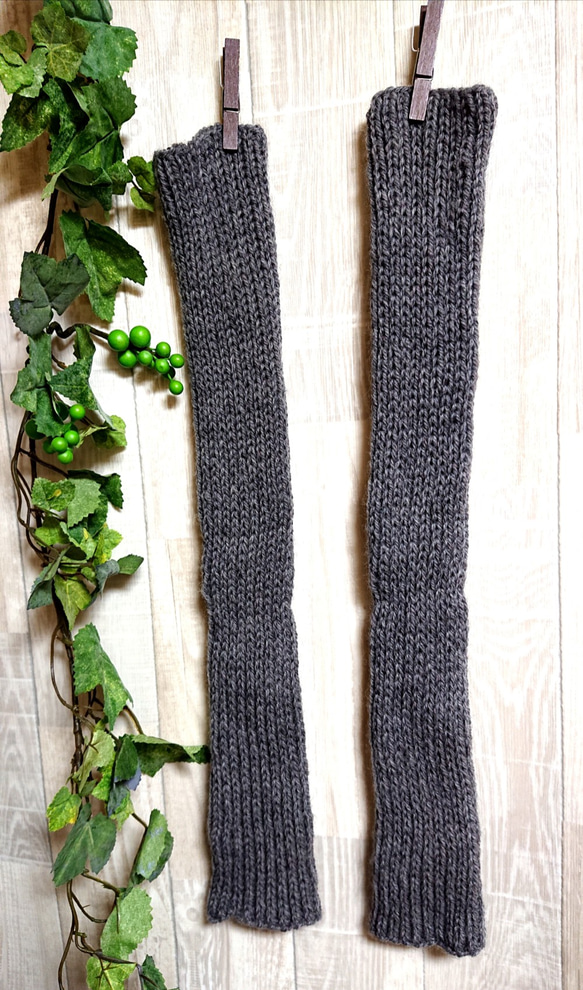 レッグウォーマー ウール100％ 手編み　やっぱりウールは肌触りが良く暖かい！K498 1枚目の画像