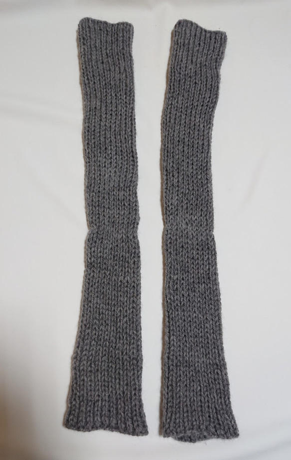 レッグウォーマー ウール100％ 手編み　やっぱりウールは肌触りが良く暖かい！K498 2枚目の画像